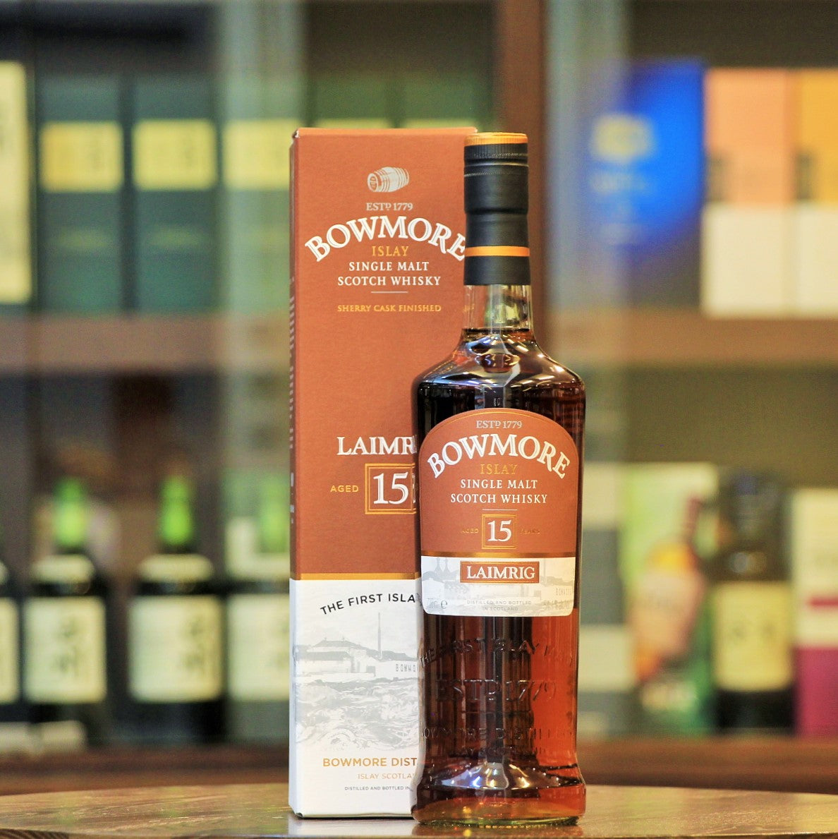 Matured for 15 years in Spanish Sherry Oak Casks (Butts) at the legendary No.1 Vaults (the oldest maturation Warehouse in Scotland and the only one below sea level) of Bowmore, Laimrig is Gaelic for "Pier". This bottling was released in 2014.