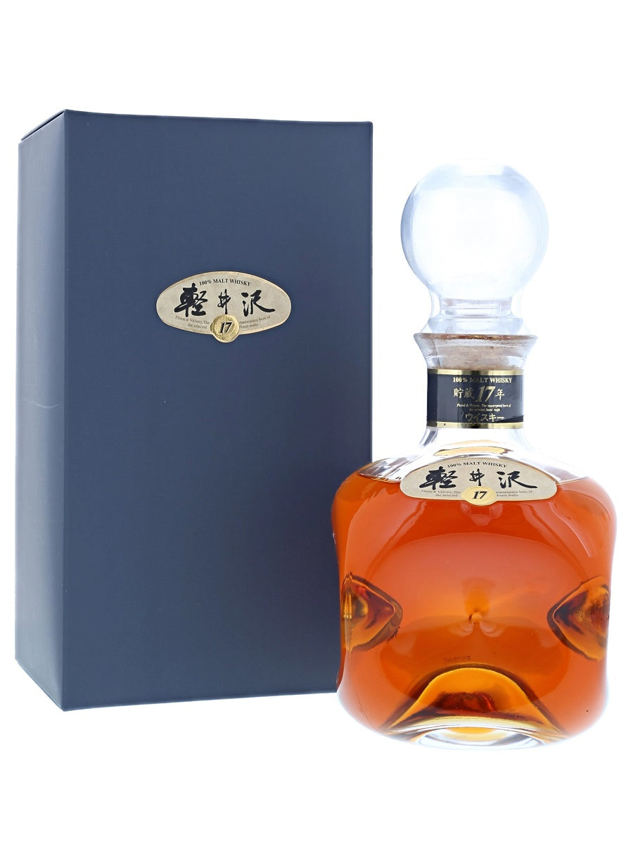 This Karuizawa 17 Years Old Whisky from the legendary Japanese Karuizawa distillery which ceased production in 2000 comes in a Crystal Decanter and bottled at a very enjoyable 40% ABV (in contrast to the usual cask strength bottlings that were released subsequently). The whisky reportedly includes both peated and unpeated whiskies, aged between 17 and 30 years and is an original bottling by Mercian.