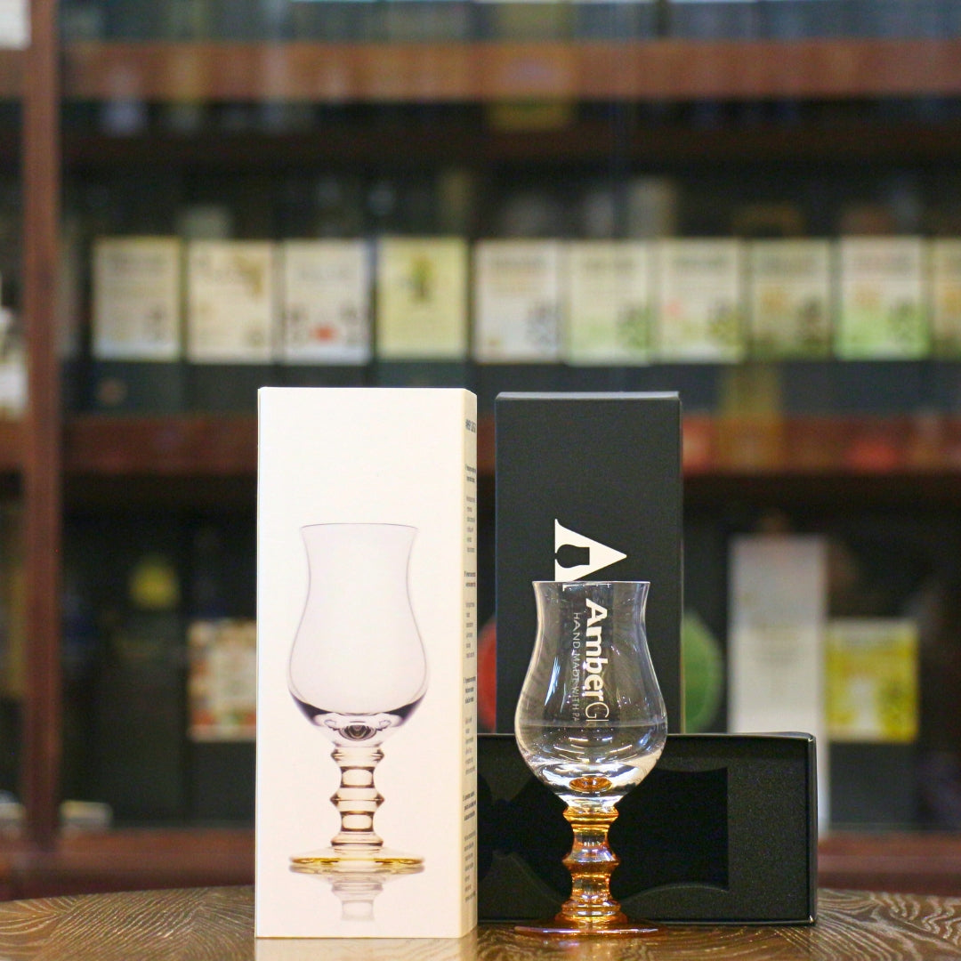 Amber Handmade Whisky Nosing & Tasting Glass G411 | Mizunara The Shop | Hong Kong Whisky Shop | Whisky tasting glass is hand made in Poland and comes in a gift box which is perfect for travelling and minimizes the chances of any damage