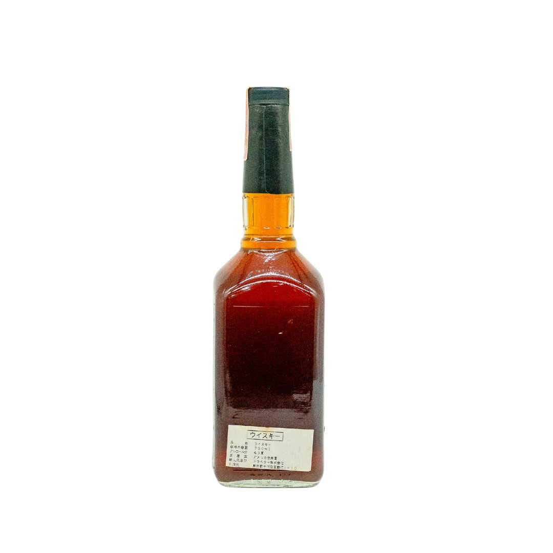 Anderson Club 15 Year Old 86 Proof Kentucky Straight Bourbon Whiskey is an extremely rare, age‑stated bourbon from Heaven Hill, originally released for Japan market and now regarded as a collectible “pre‑fire” Heaven Hill expression. Discontinued and highly collectible, this select whiskey is apparently composed of an undisclosed mash bill estimated to contain 78% corn, 10% rye, and 12% malted barley and is aged a minimum of 15 years.

Bottled at 43% ABV, Anderson Club 15 is labeled as sour mash bourbon not