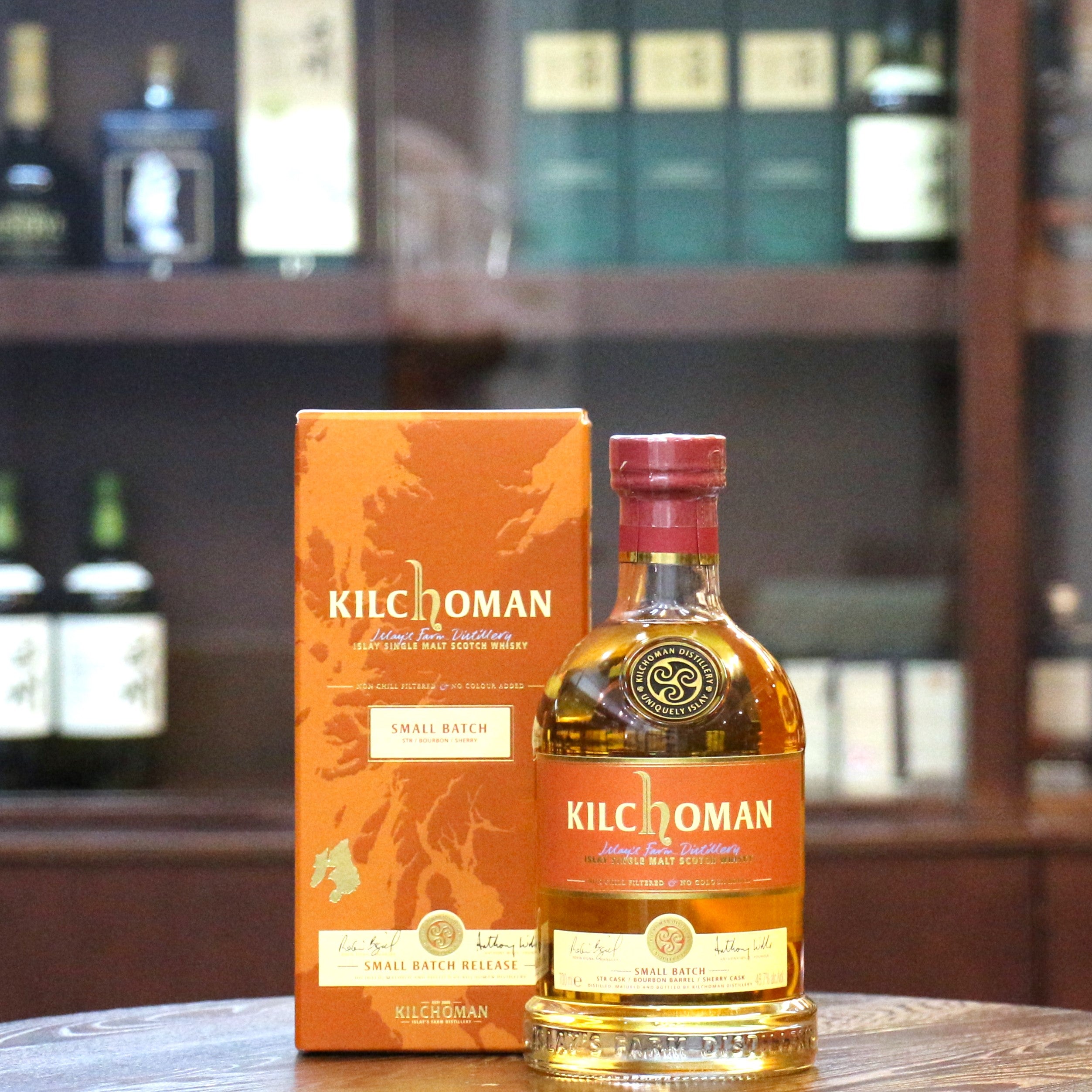 This Small Batch Vatting combines bourbon and oloroso sherry matured Kilchoman at 46% ABV with specially selected Shaved Toasted & Re-charred (STR) Red Wine casks, at natural cask strength.