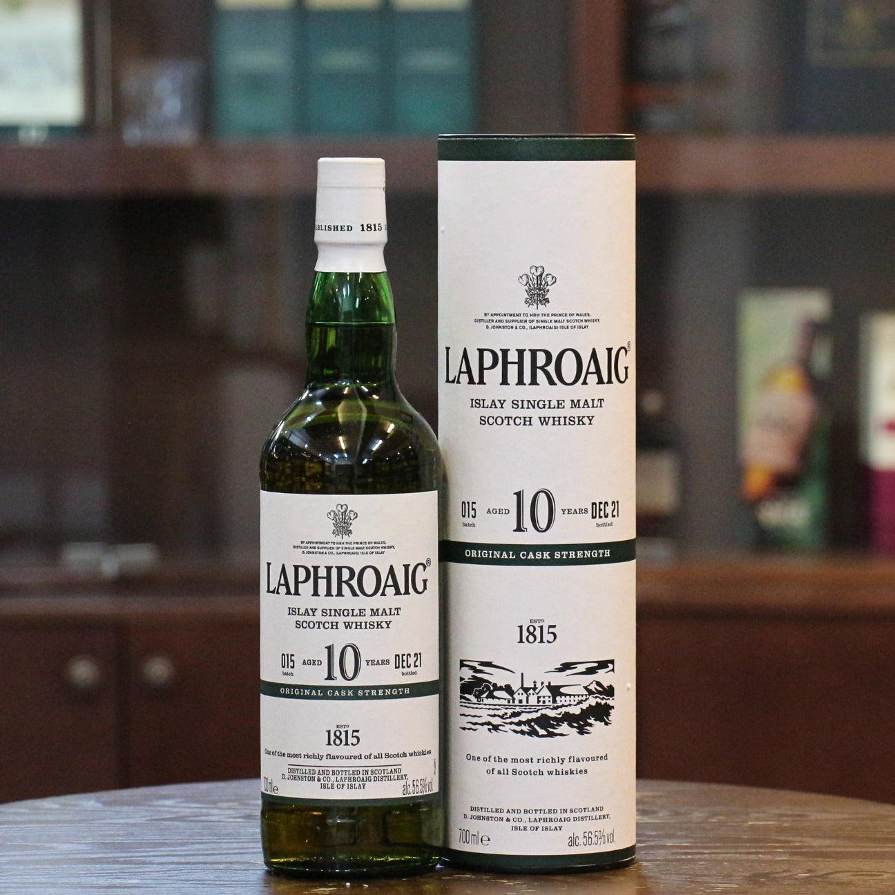Laphroaig | 10 Years Old Cask Strength Batch 15 Scotch | Single Malt Whisky | Islay