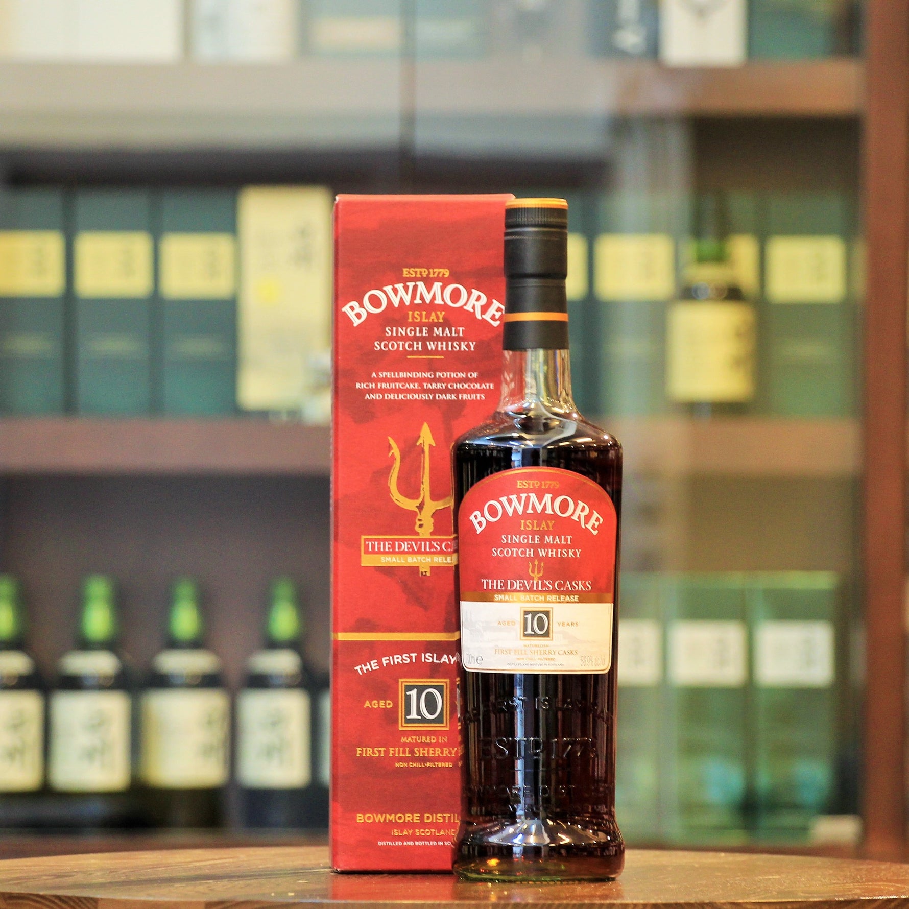 Bowmore Devils Cask I 10 Year Old First Release displayed in Mizunara The Shop Hong Kong – small batch first fill sherry cask Islay single malt with iconic red trident box | 波摩魔鬼桶第一版 Mizunara香港專門店 艾雷島威士忌