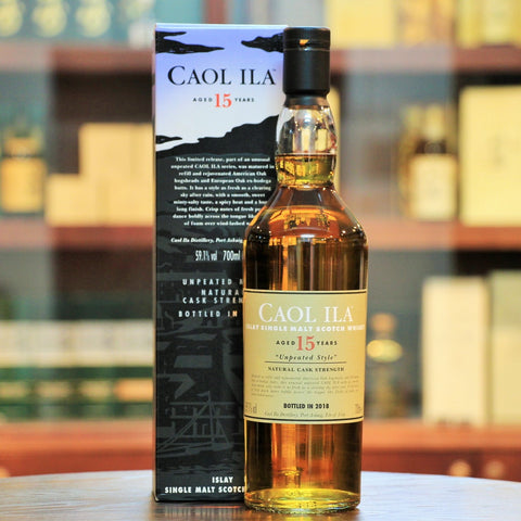 Caol Ila 15 Years Single Malt "Unpeated Style" Whisky Special Release 2018, This limited release is part of an unusual unpeated Caol Ila series, which has been matured in refill and rejuvenated American Oak hogsheads and European Oak ex-bodega butts. A smooth and sweet minty-salty taste with crisp notes of fresh peach balanced with the sherried component.