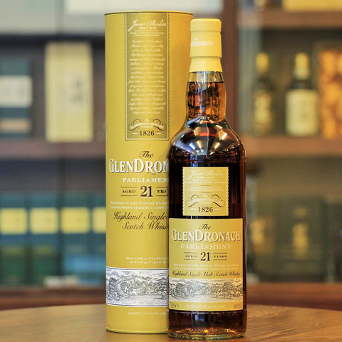 Rich and sherried whisky aged for a long 21 years from Glendronach Distillery. Now available at Rare Malt Whisky Shop Mizunara The Shop in Hong Kong