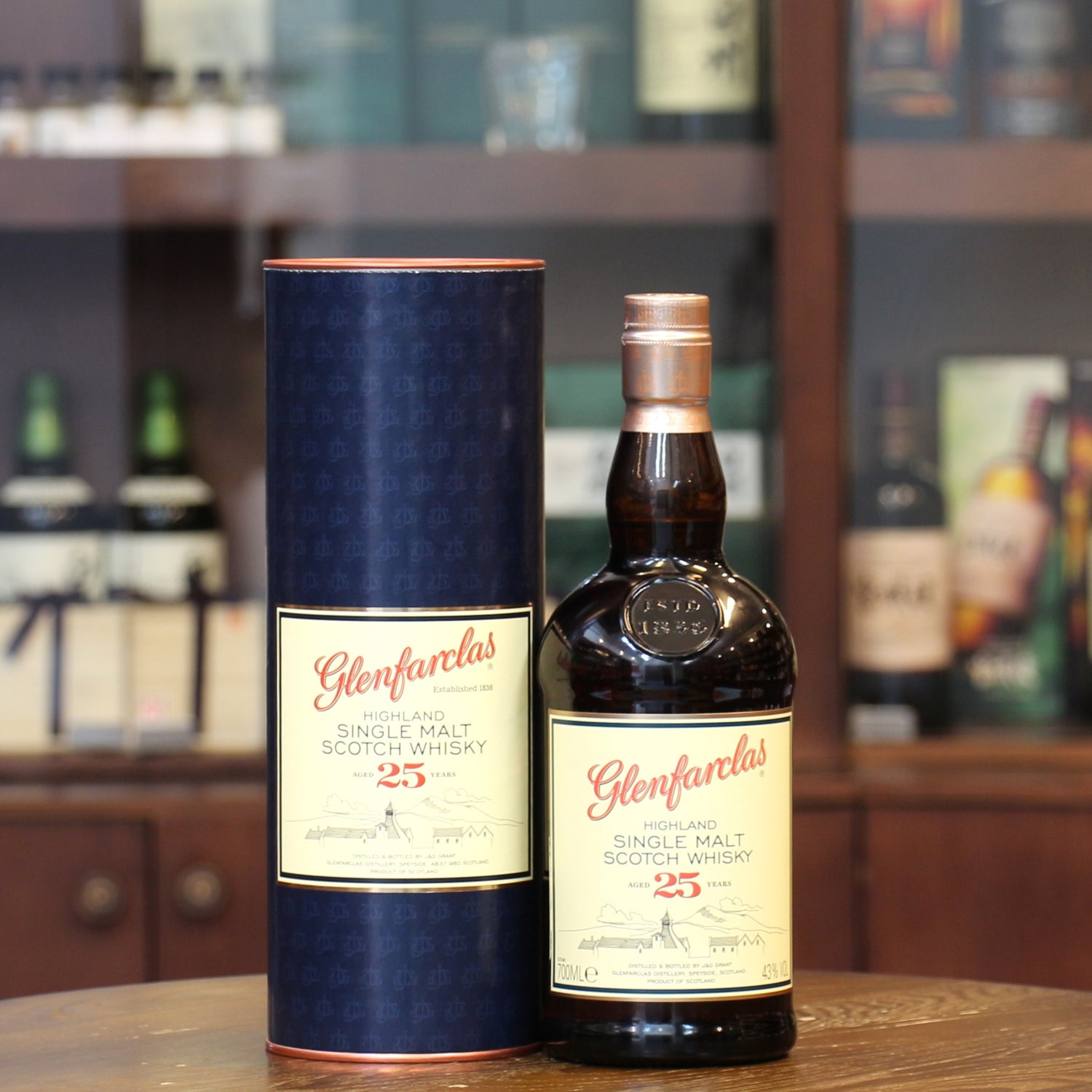 A wonderfully aged Sherried Whisky from the family at Glenfarclas. Marmalade, Honey, Freshly Ground Coffee, Full Bodies, A Beautiful Dark Chocolate Taste At The Back of Your Mouth, 