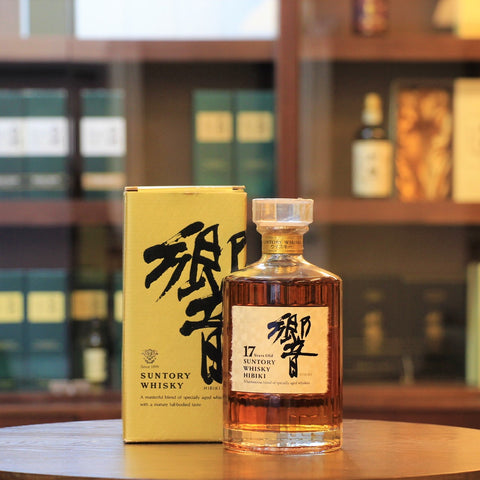 Japanese whisky, Suntory, Hibiki 17 years old, Yamazaki, Hakushu, Chita, Blended whisky. Vintage bottle