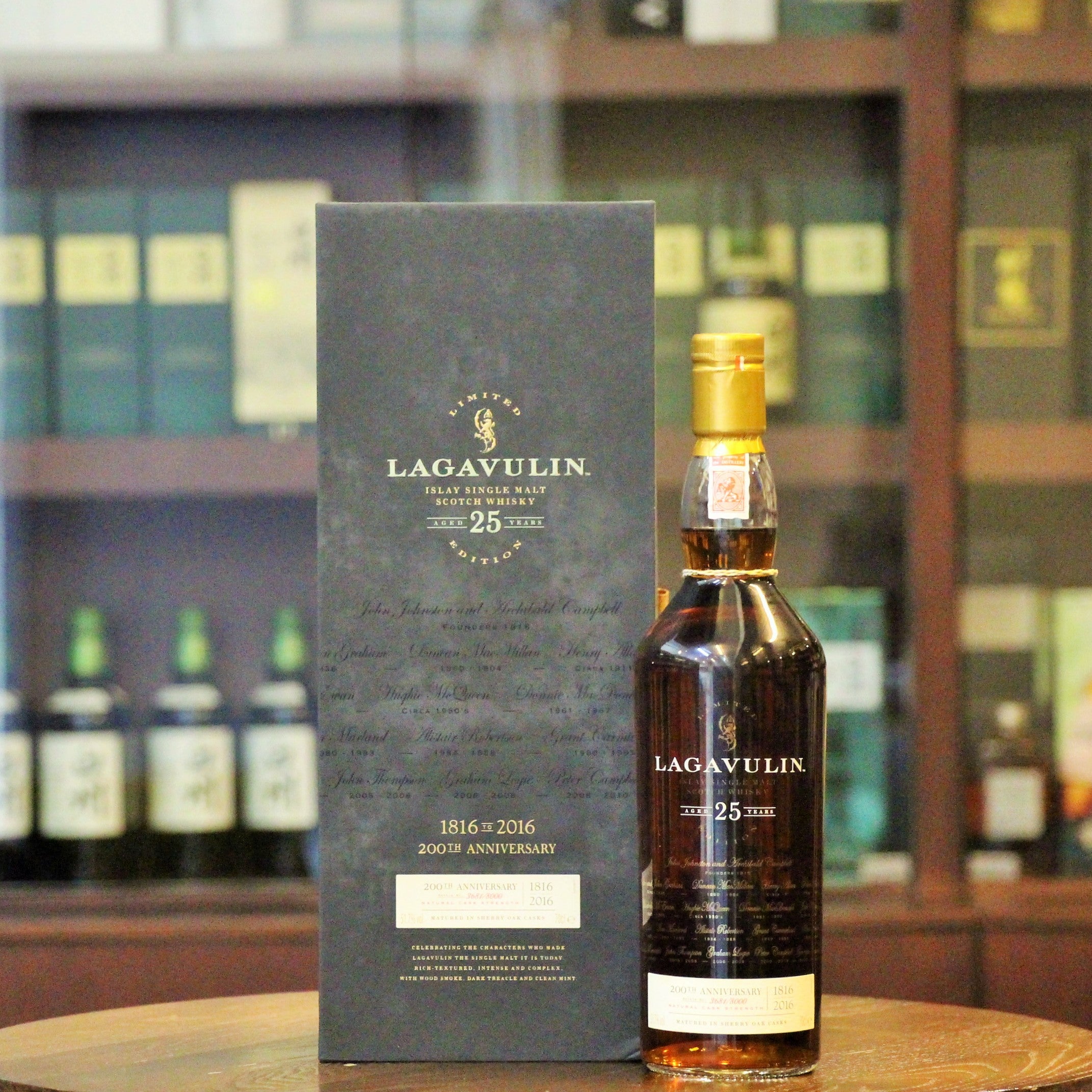 Lagavulin 25 Years 200th anniversary Single Malt Whisky