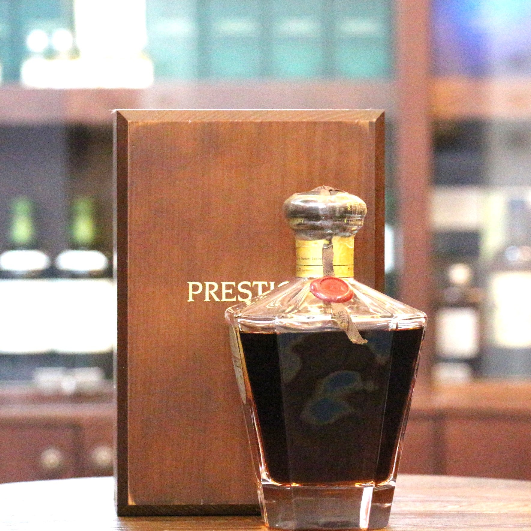 Suntory Prestige 25 Years Old Blended Japanese Whisky - 0